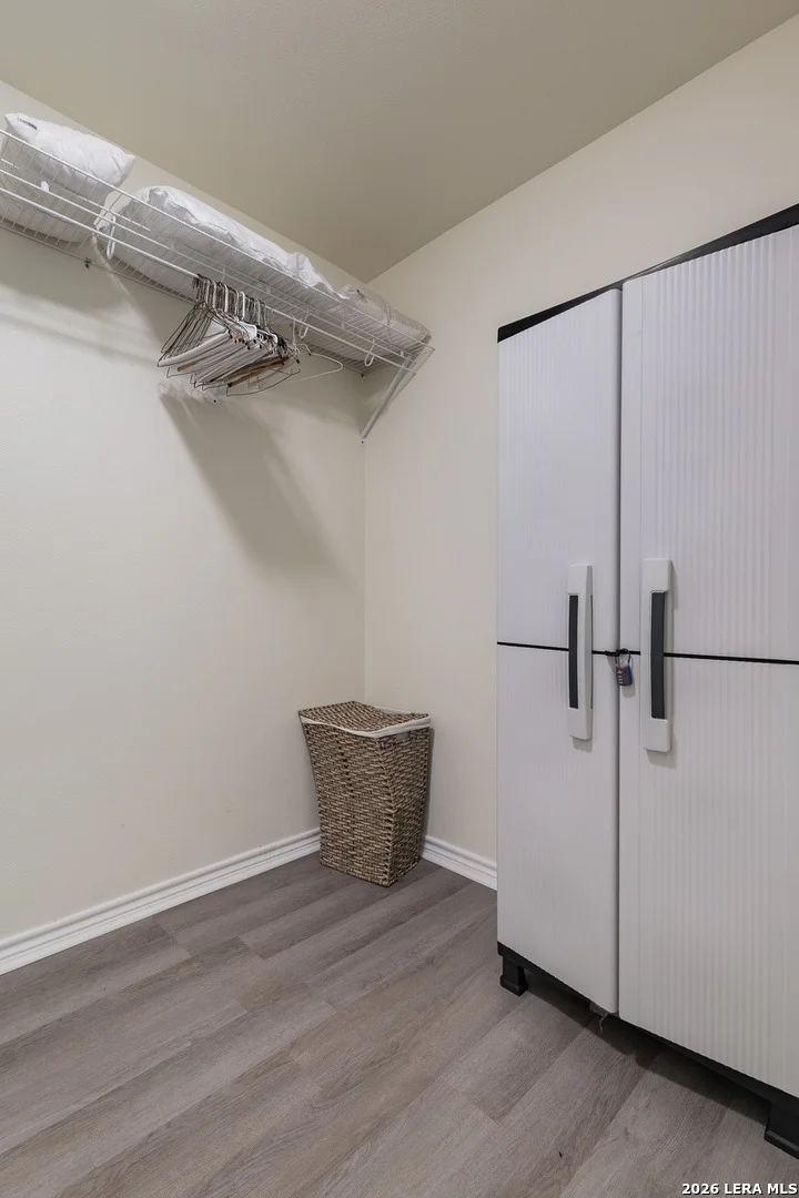 Photo of Unit UNIT23 at 391 Riverside