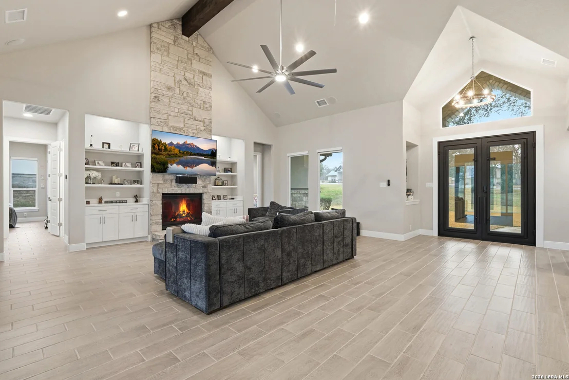 Photo of 424 Arthur Ct