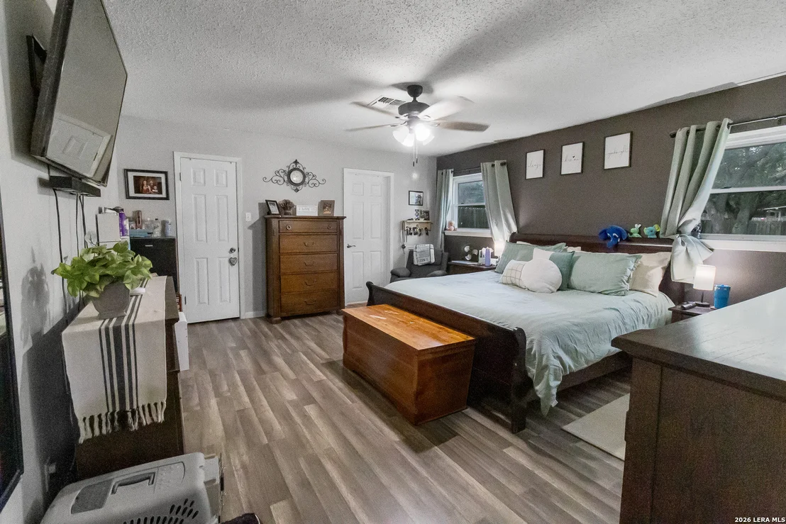 Photo of 34 Encino Loma