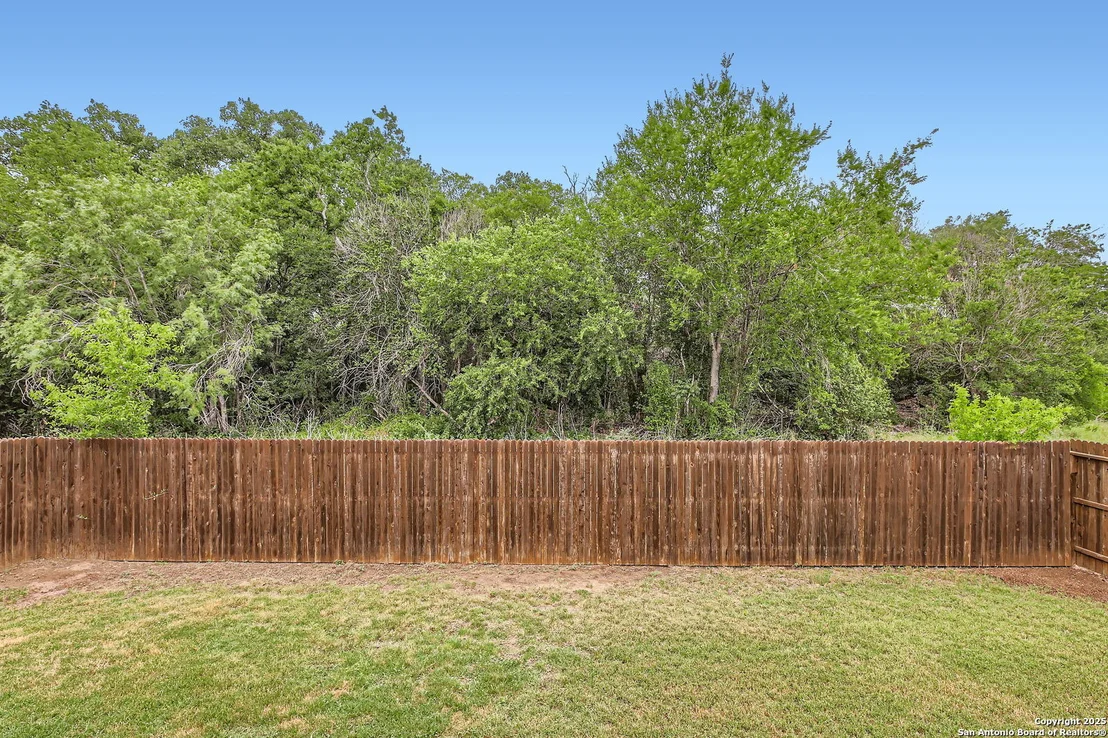 Photo of 10110 Raspberry Oak