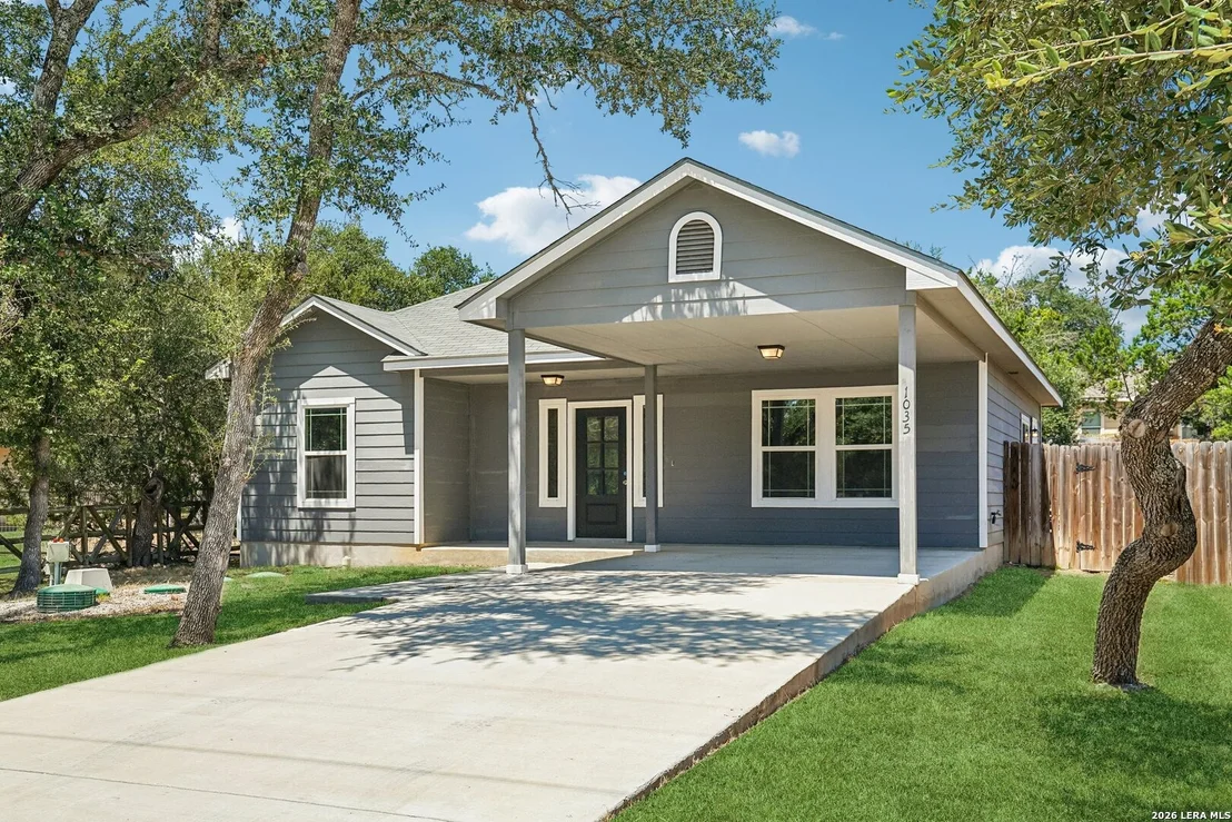 Photo of 1035 Cedar Grove Trail
