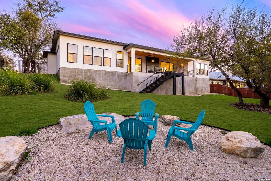Photo of 707 Lone Cir