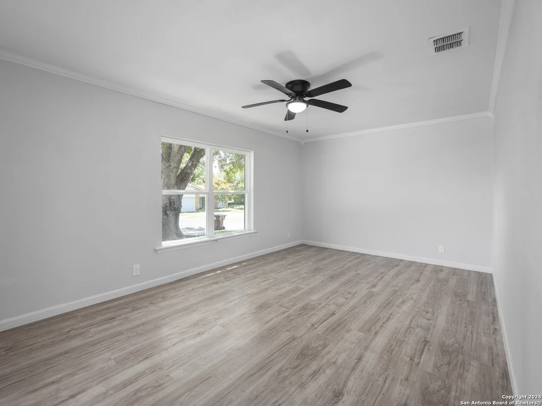 Photo of 7707 clear ridge