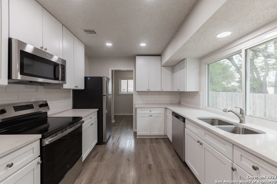 Photo of 5839 FORT STANWIX ST