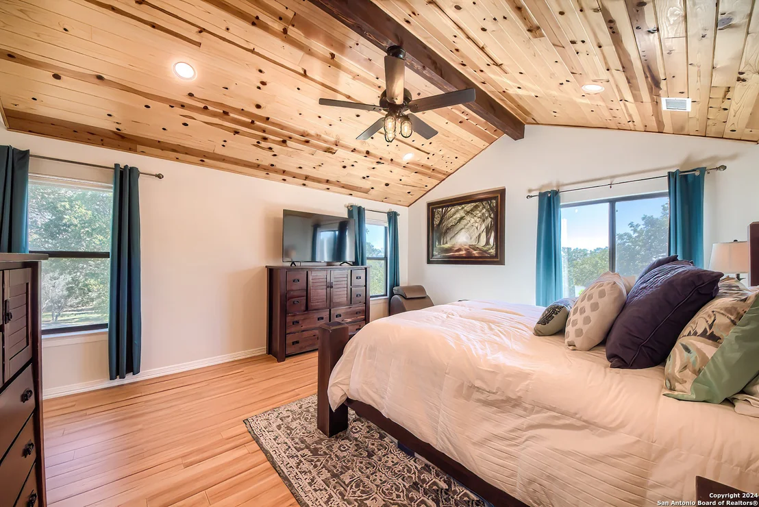 Photo of 7250 Pimlico
