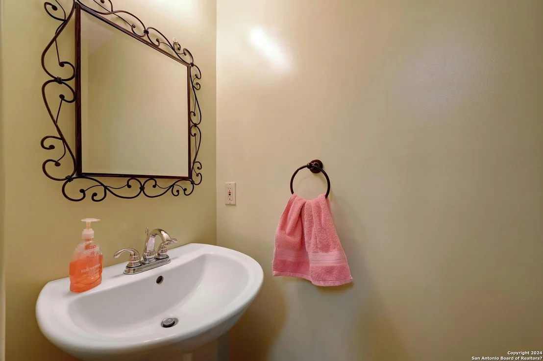 Photo of 1061 Cascade Trail