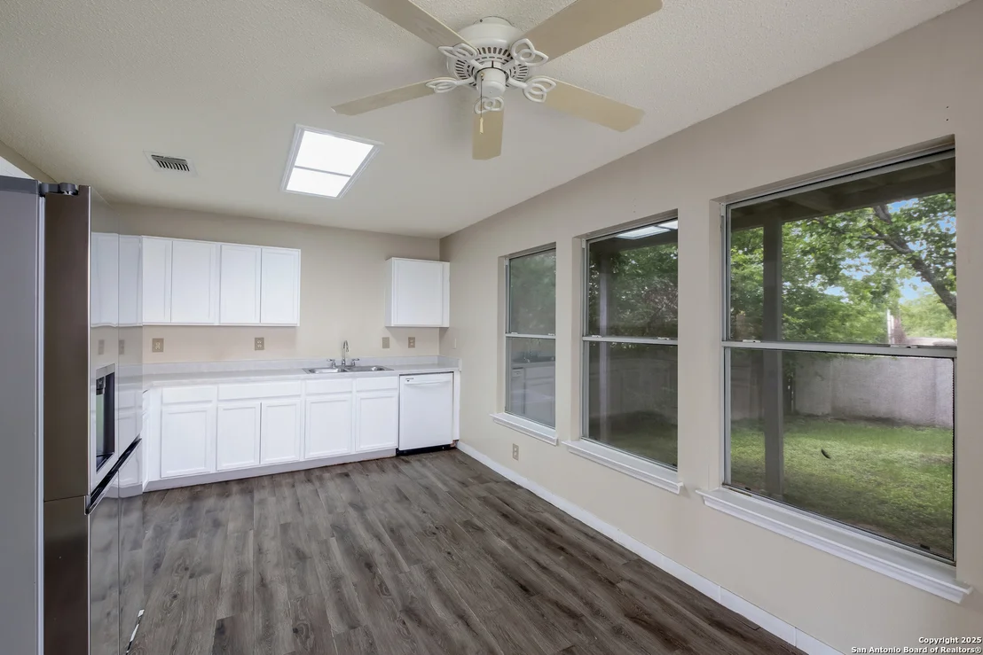 Photo of 8803 Breezefield