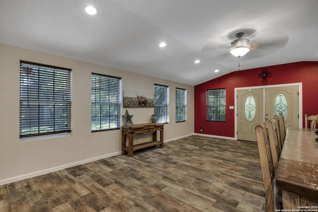 Photo of 10855 Jericho Rd
