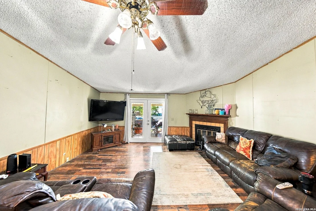 Photo of 103 Bob White Dr