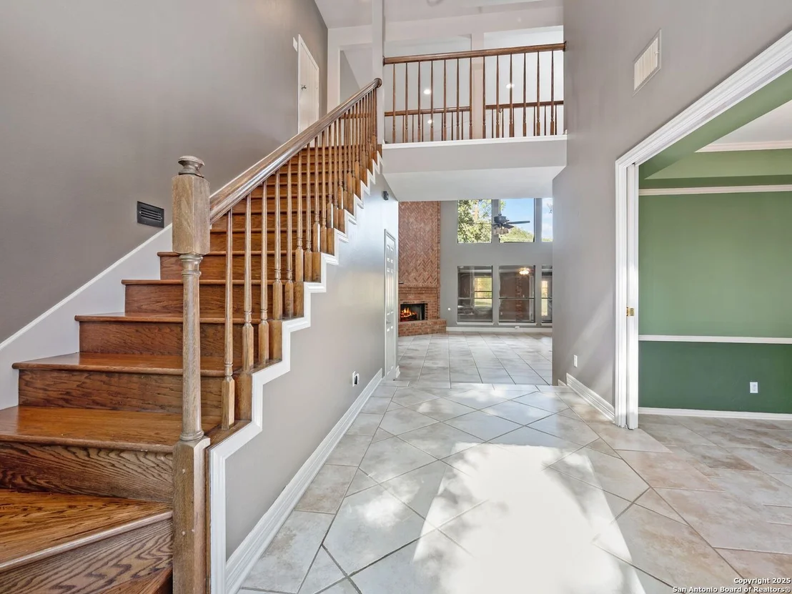 Photo of 332 Towne Vue