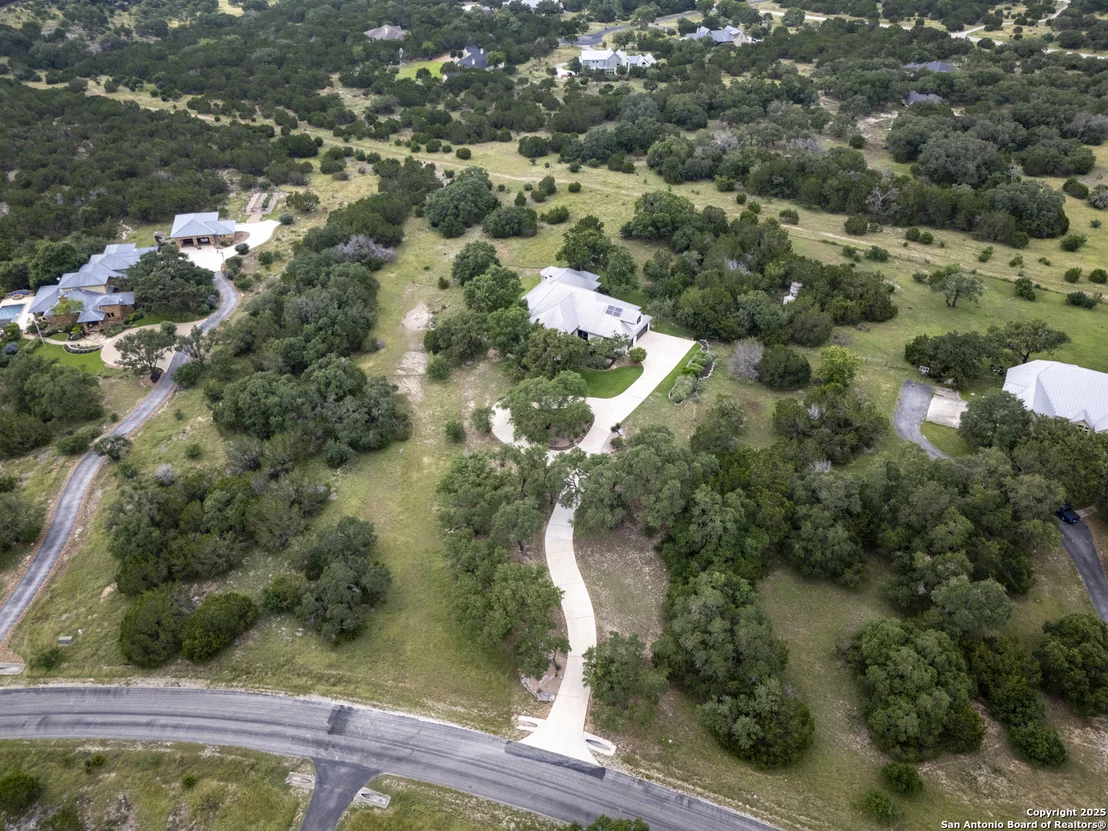 Photo of 112 Legend Hollow