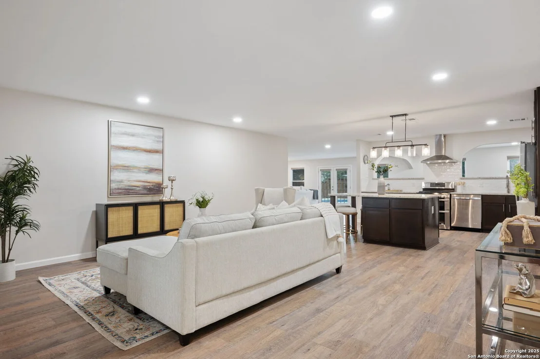 Photo of 929 Morningside