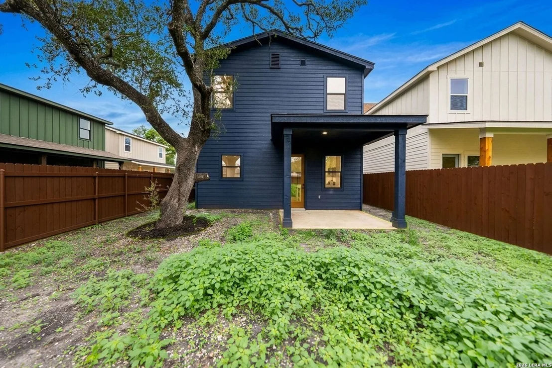 Photo of 110 San Antonio Blvd