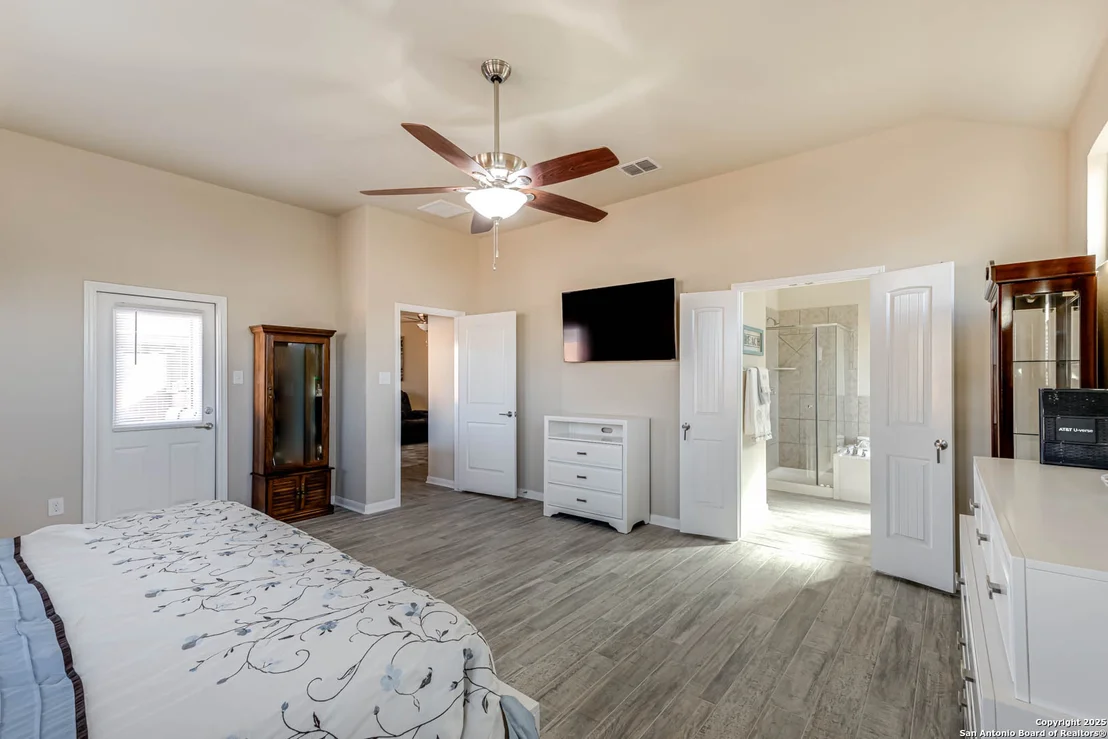 Photo of 8439 MEADOW PLNS