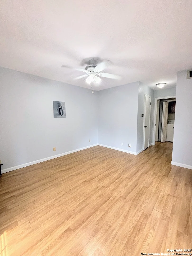 Photo of Unit 4 at 8611 Datapoint