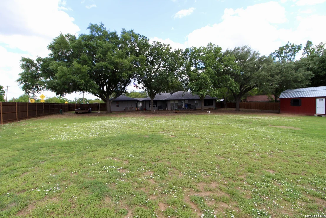 Photo of 19470 Blume Dr