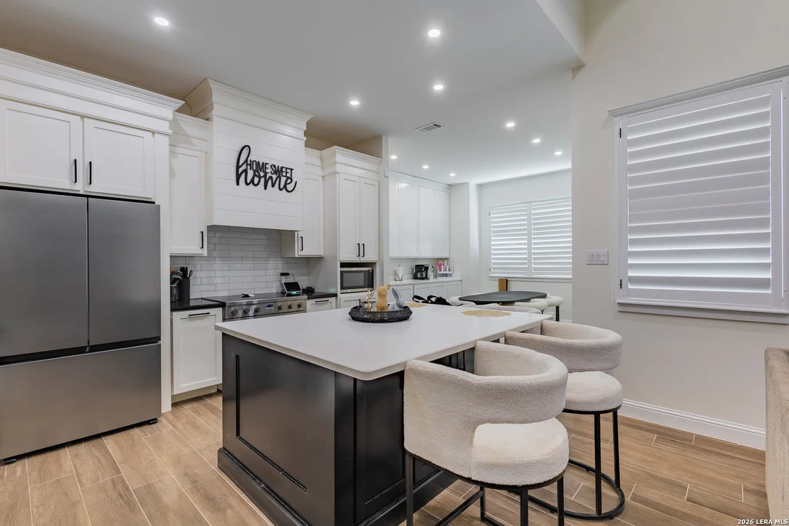 Photo of 709 Encinal Drive