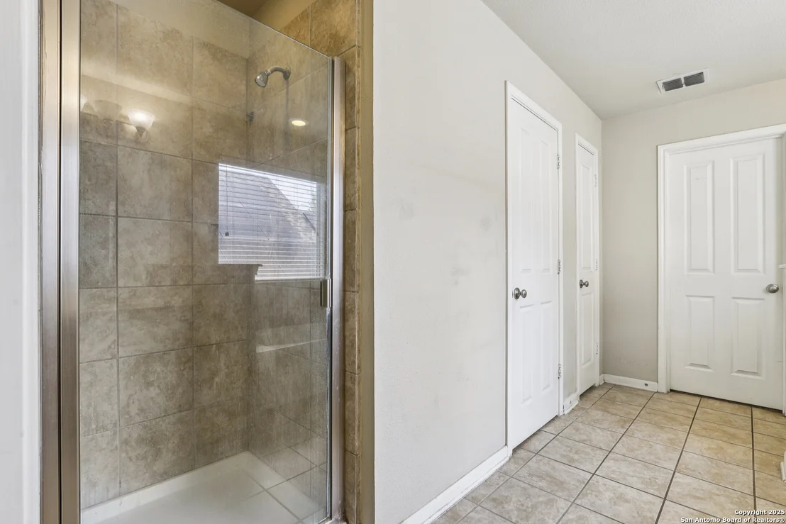 Photo of 7638 Kings Spring