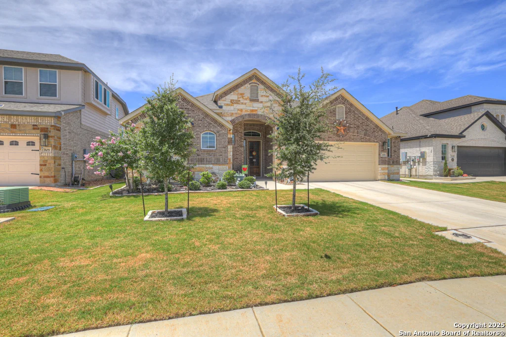 Photo of 929 Rench