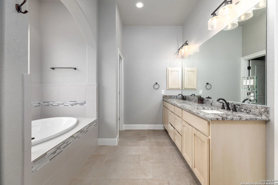 Photo of 157 Crescent Ridge