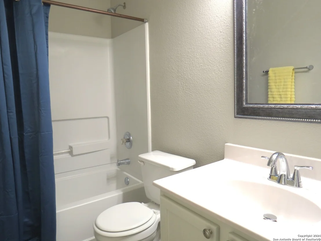Photo of 241 N WILLOW WAY