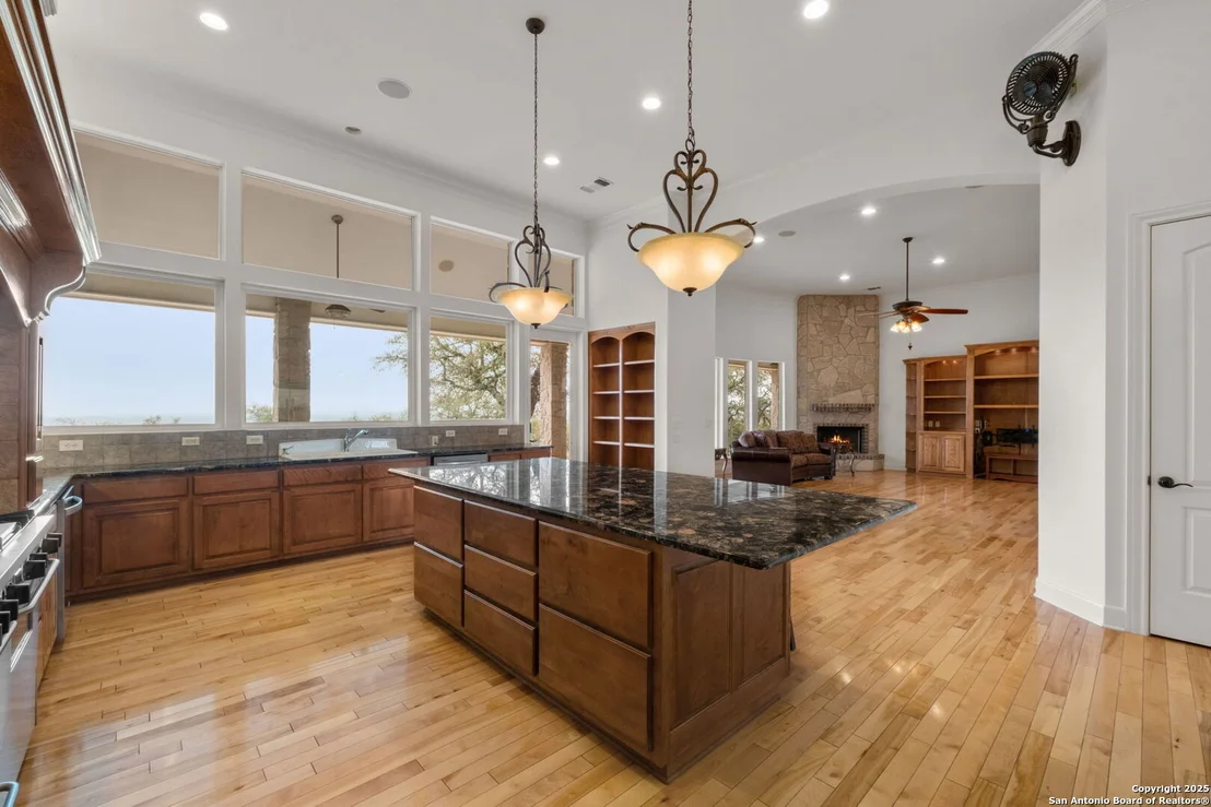 Photo of 1069 Fawn River