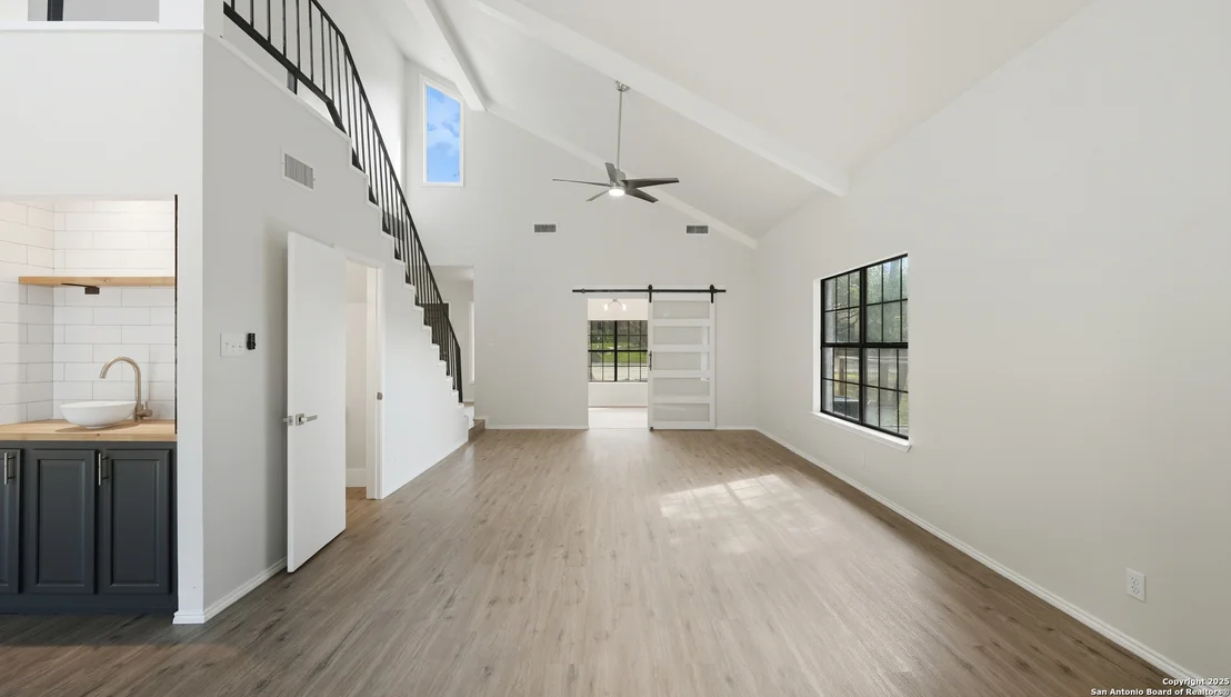 Photo of 1738 Mountjoy