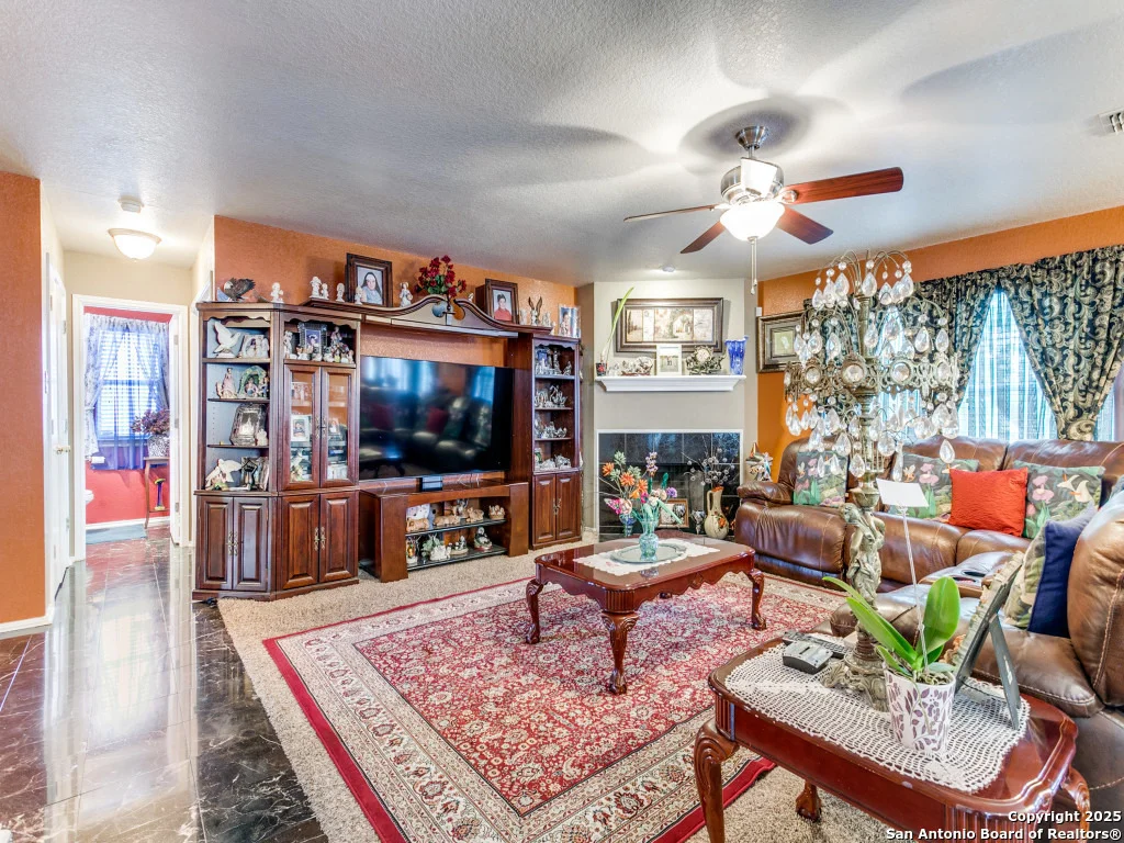 Photo of 10702 Diamond Rock