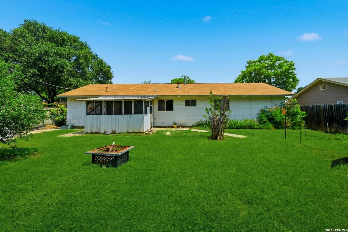 Photo of 4030 Judivan