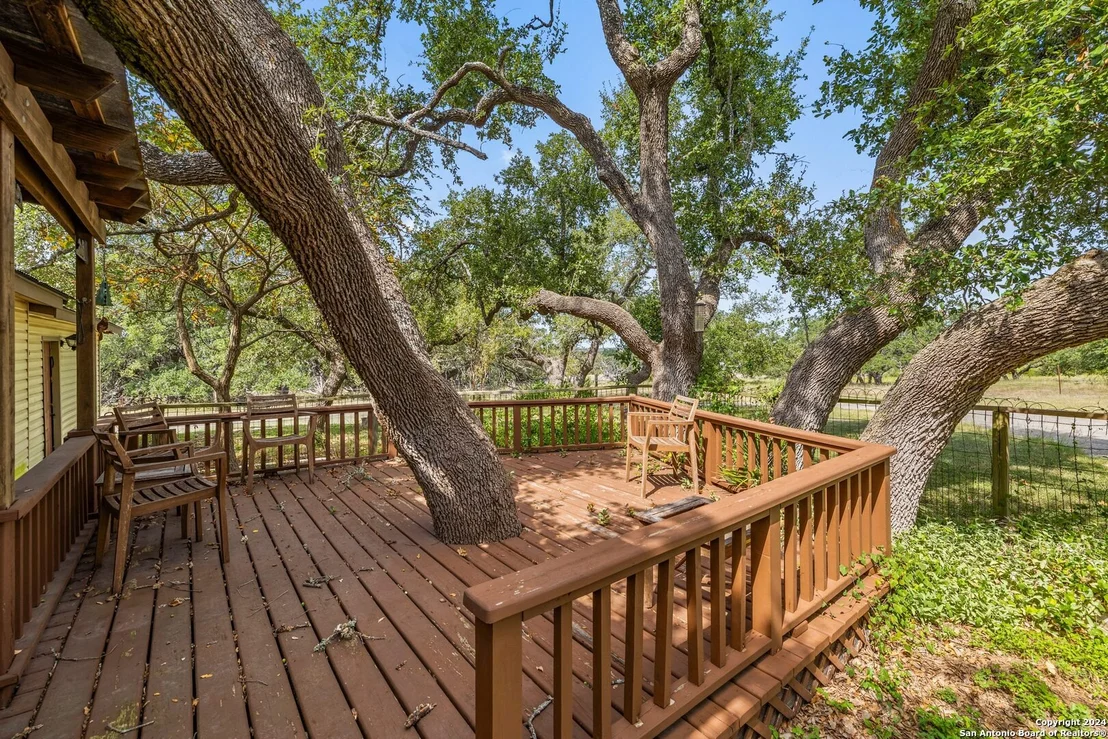 Photo of 6610 highway 290