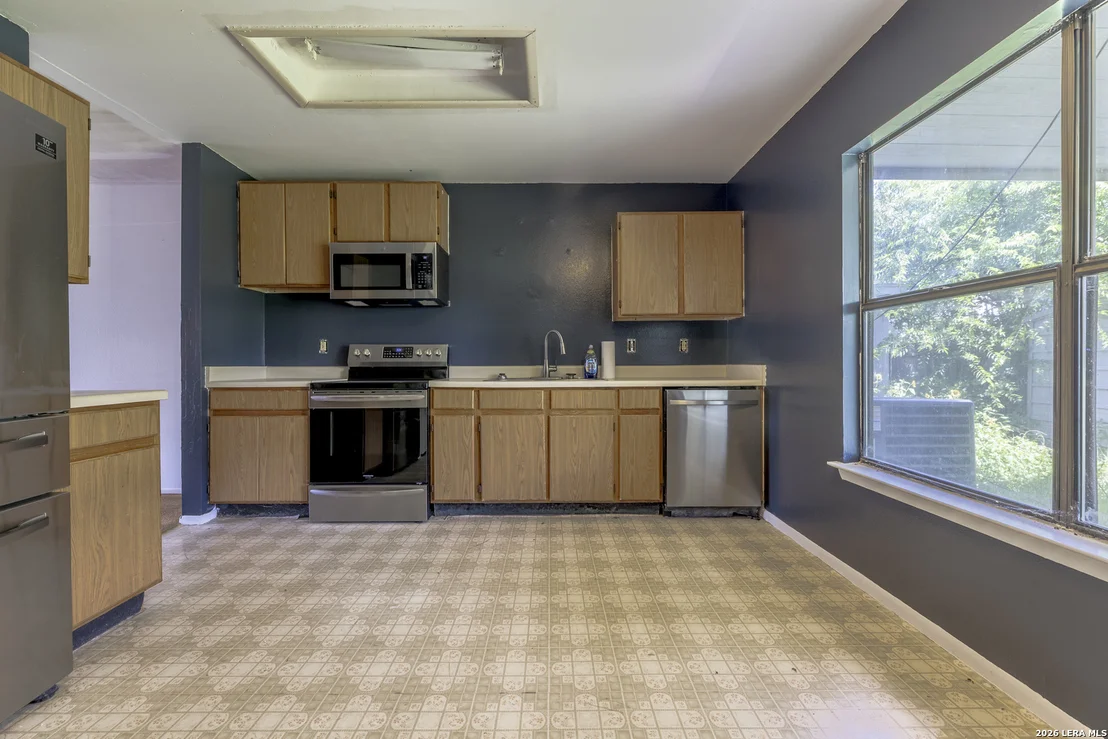 Photo of 6822 Misty Field Dr