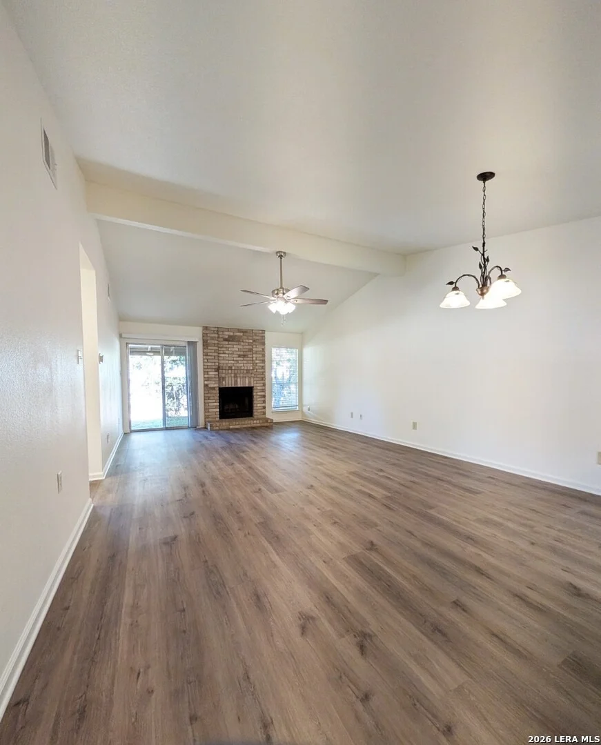 Photo of 4414 Knollmanor