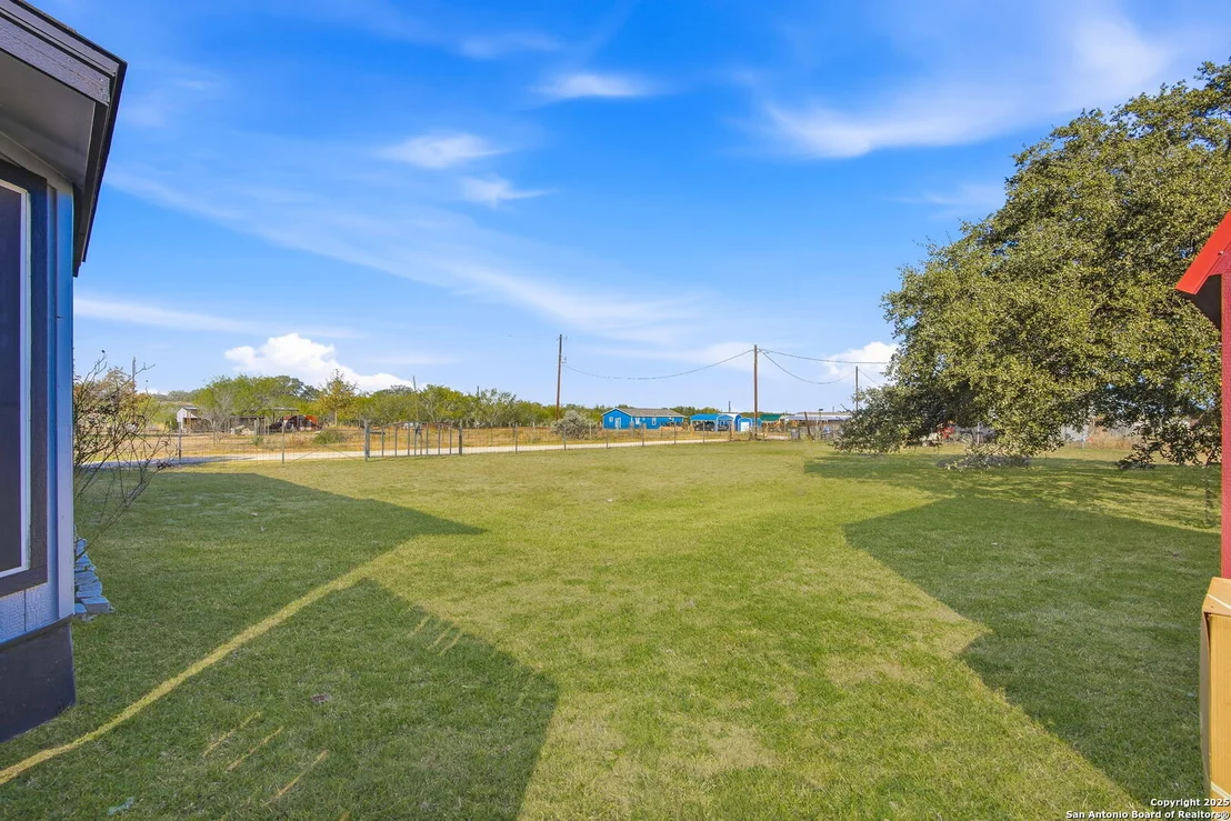 Photo of 1037 county road 7711