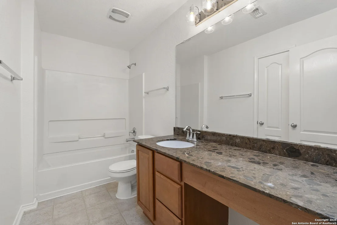 Photo of 3909 Legend Pond