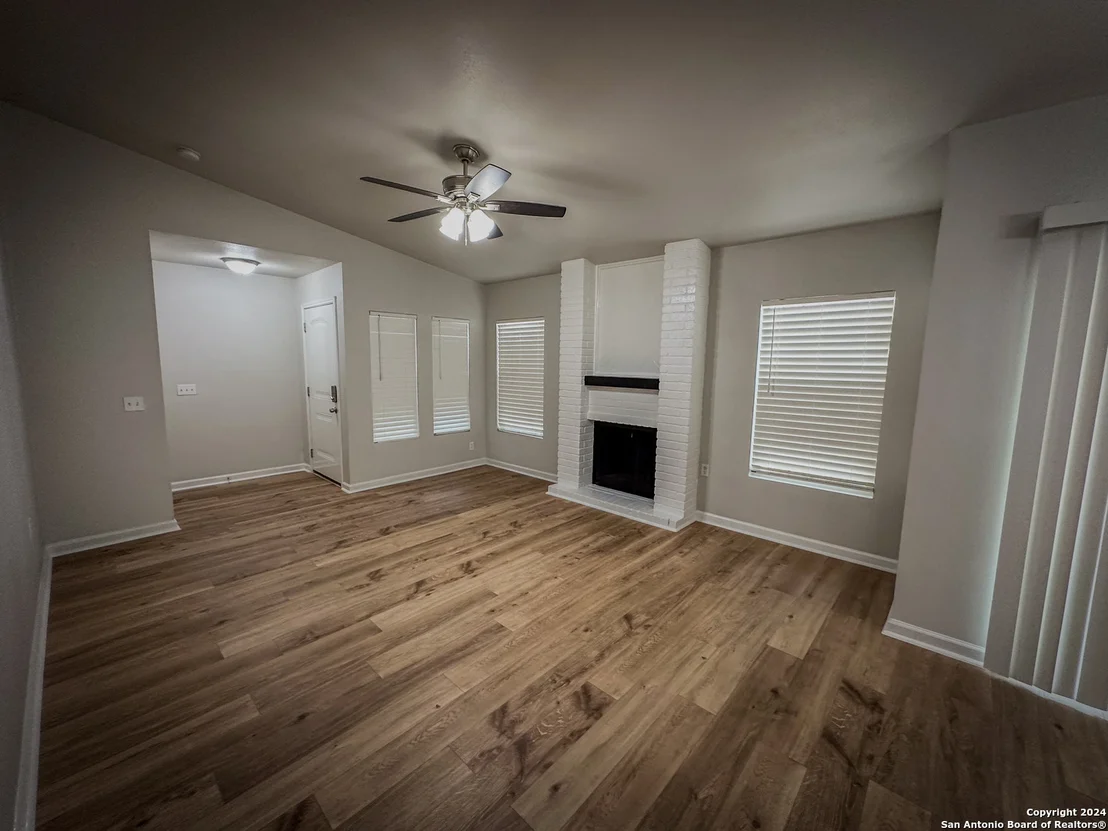Photo of 9618 SOUTH BND