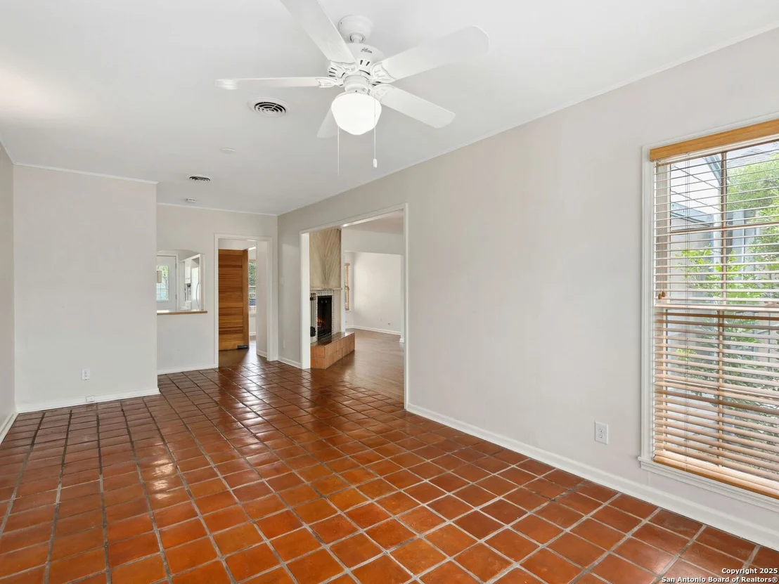 Photo of 329 Irvington
