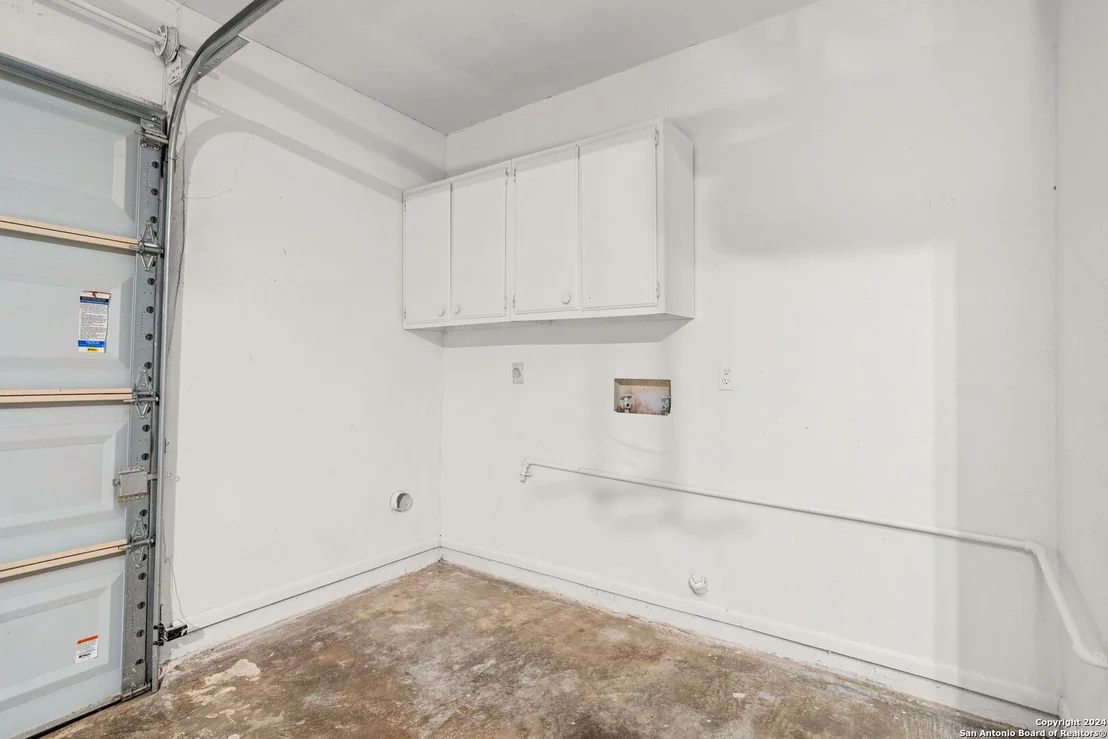 Photo of 5930 Forest Ridge