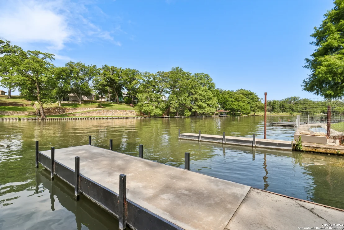 Photo of 1117 Rivertree Dr.