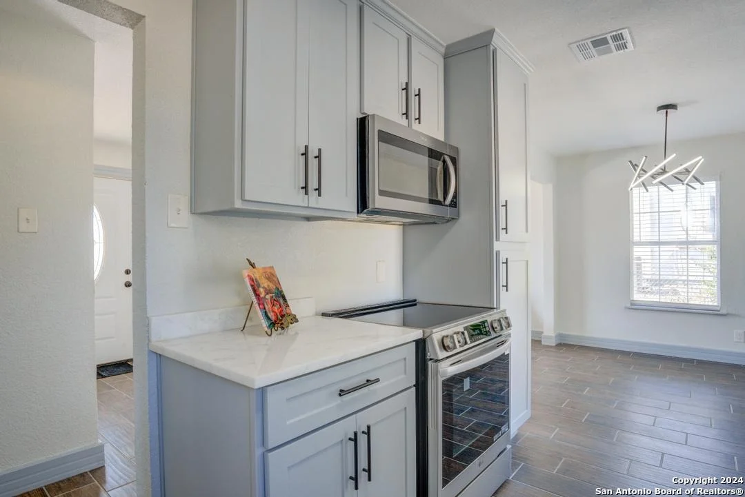 Photo of 303 DEMYA DR