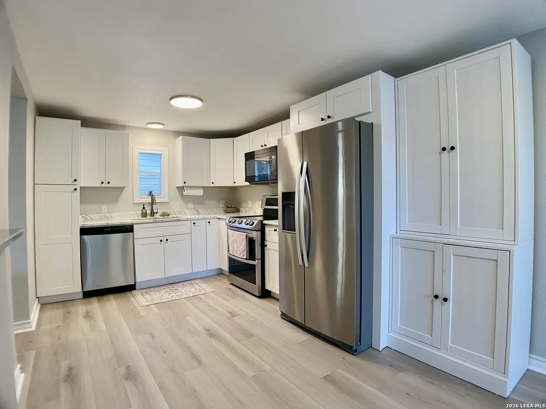 Photo of 838 Clower