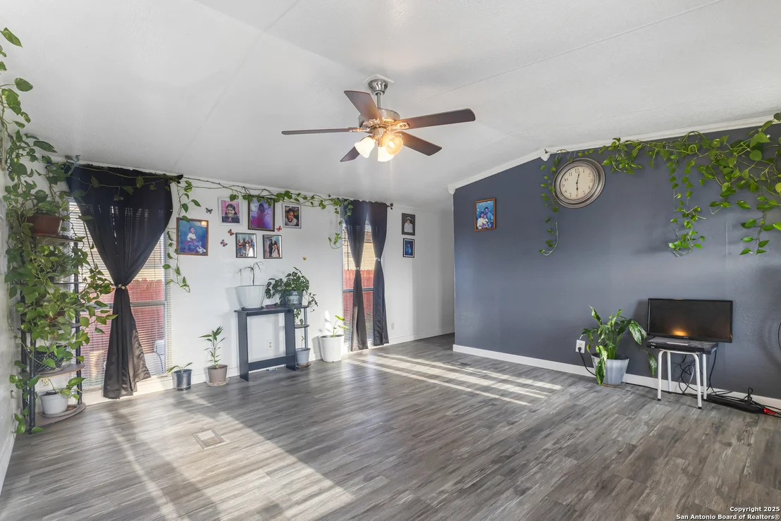 Photo of 331 Forest Creek Rd