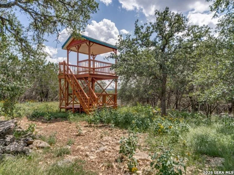 Photo of 104 Highland Woods