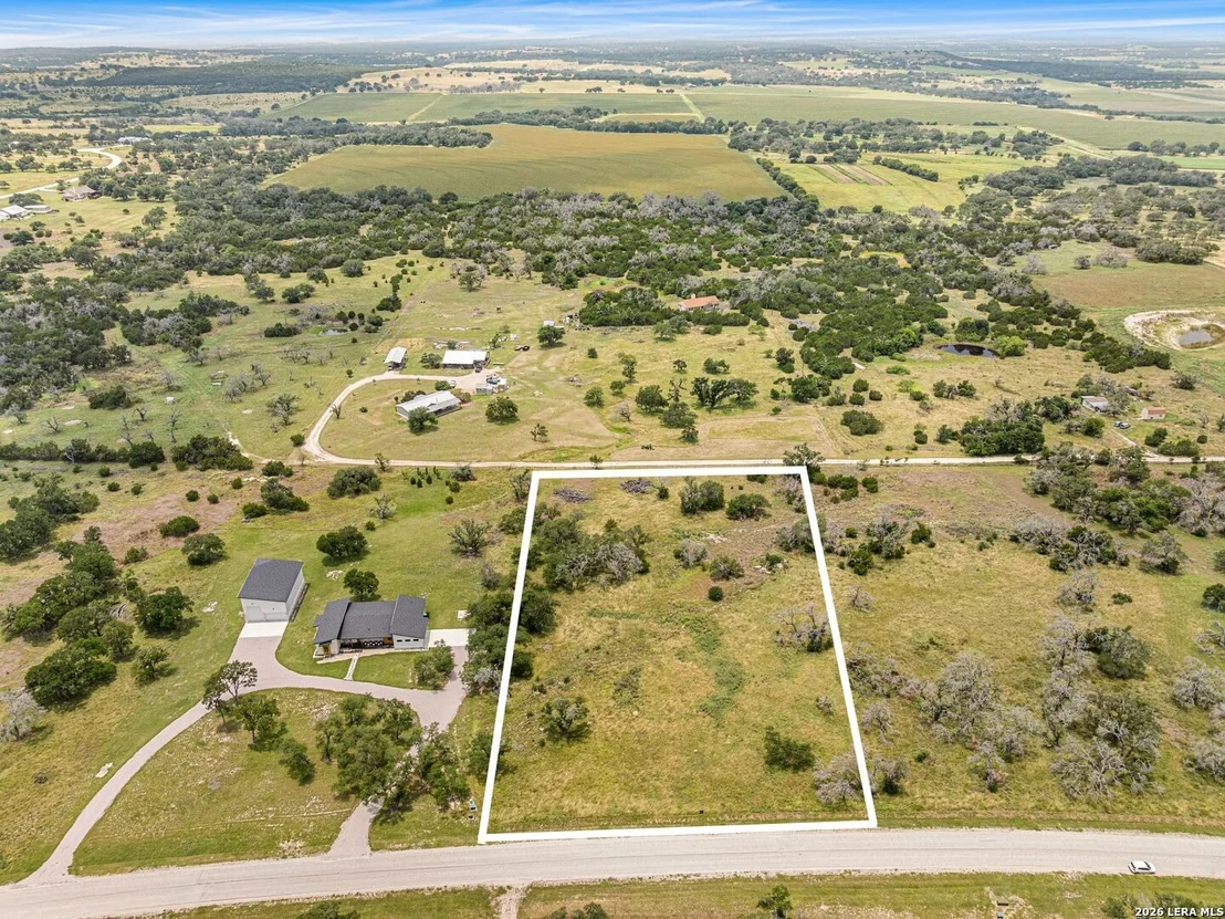 Photo of LOT 88 Axis Circle