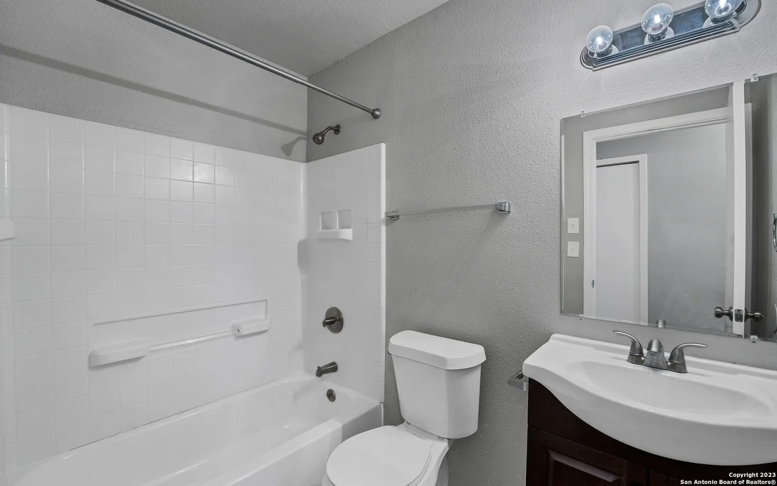 Photo of 4430 CLEAR SPRING DR