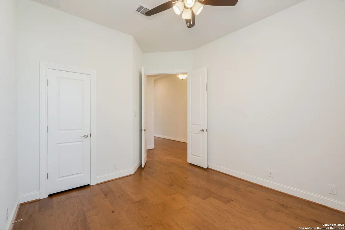 Photo of 1053 Carriage Loop
