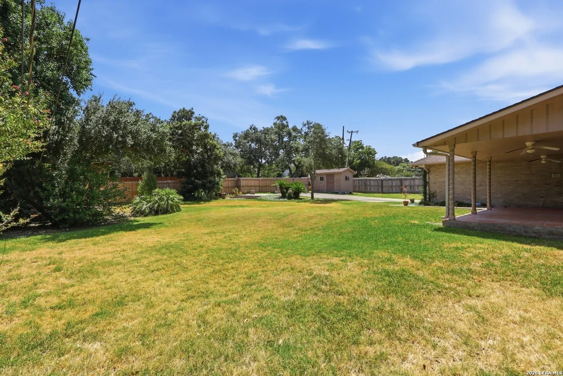 Photo of 102 IRONGATE RD