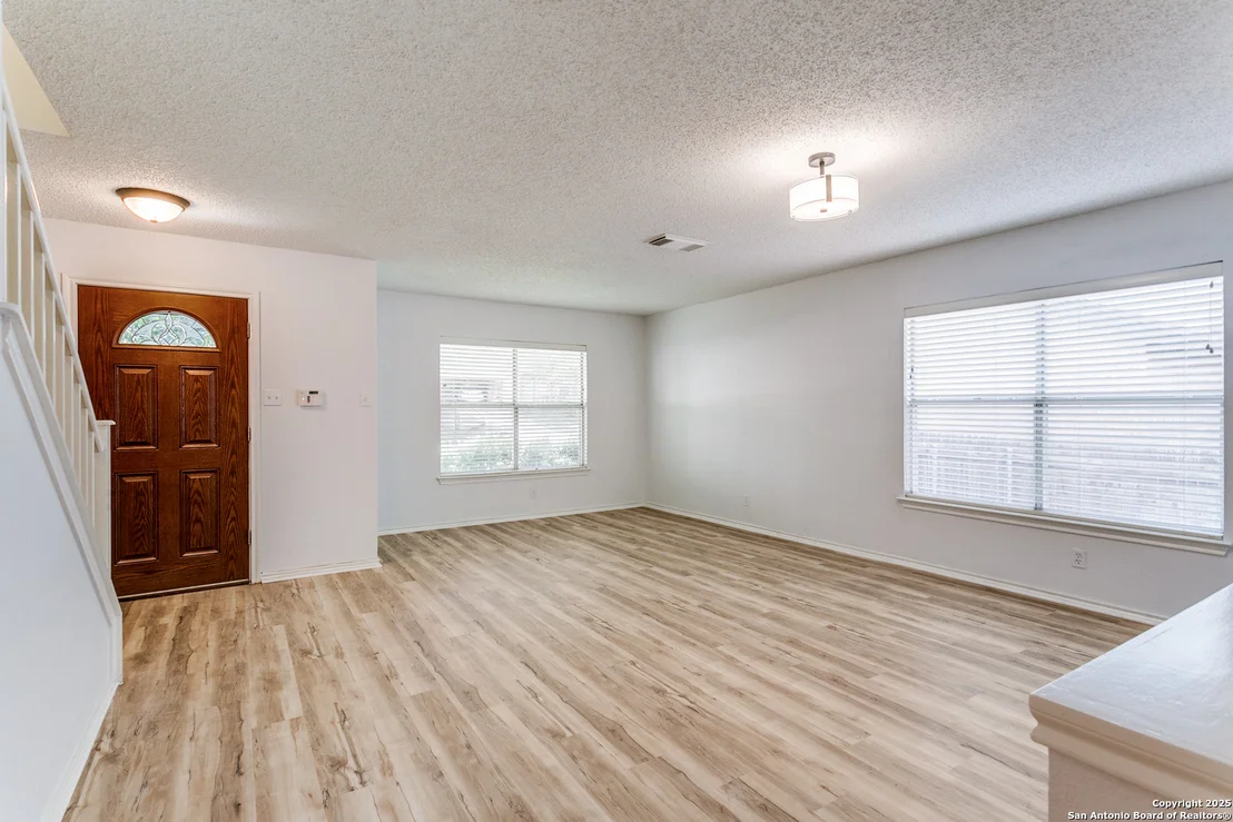 Photo of 2814 Redrock Trl