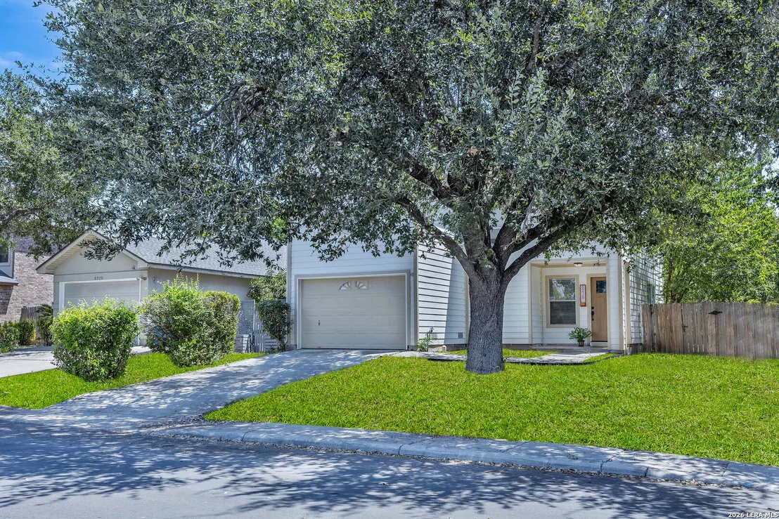 Photo of 8218 Laurel Bnd