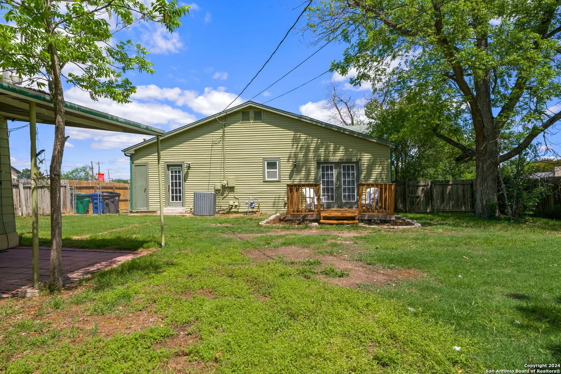 Photo of 274 HERMINE BLVD