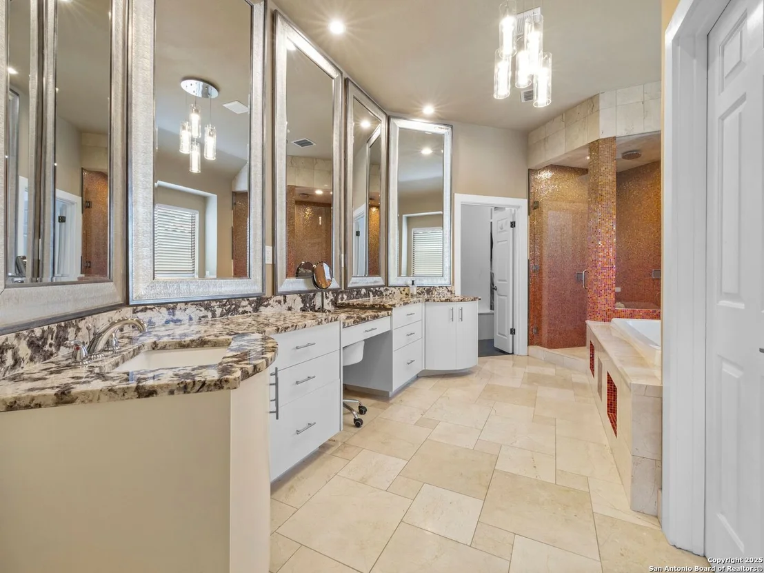 Photo of 25 STRATTON LANE